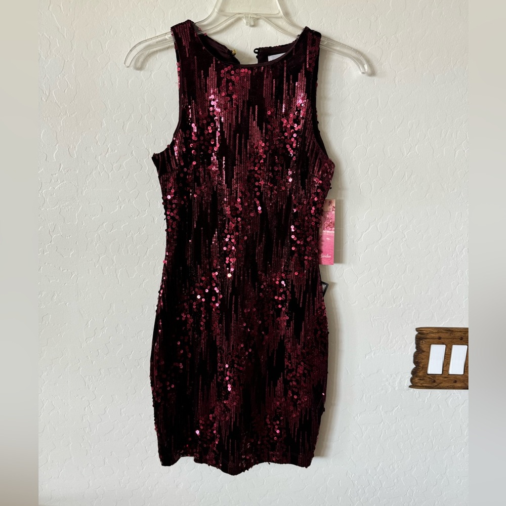 Sparkle red dress